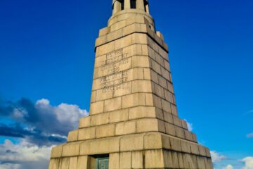 Dundee Law